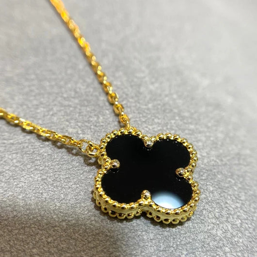 FORTUNE CLOVER NECKLACE | BLACK/GOLD