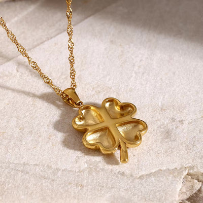 Ella Clover Gold Necklace
