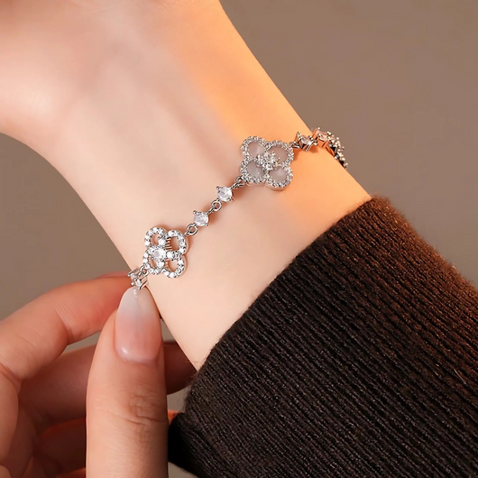 Sakura Cleef Bracelet